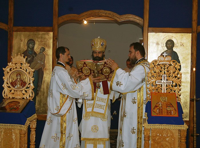 Hram la Mănăstirea Dobreşti, judeţul Timiş 106962