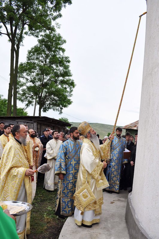 „Oamenii nu au renunţat la visul lor de a avea o biserică nouă“ 106966