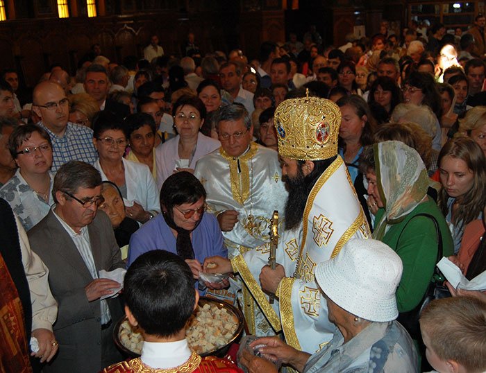 Slujire arhierească în Parohia Iosefin-Timişoara 107000