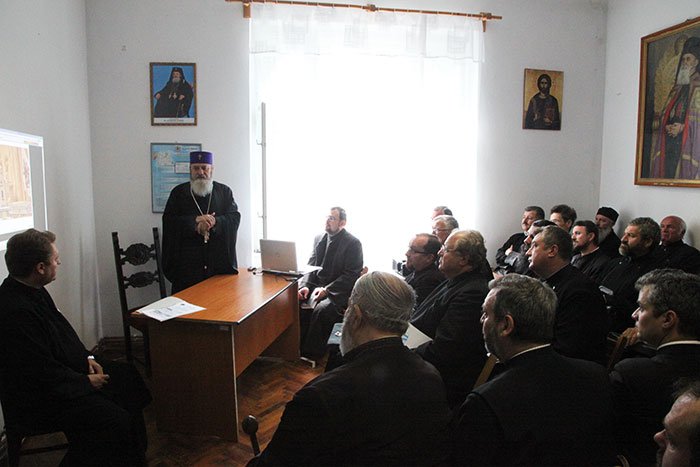 Şedinţă cu preoţii din Sibiu pe tema colectei 107044