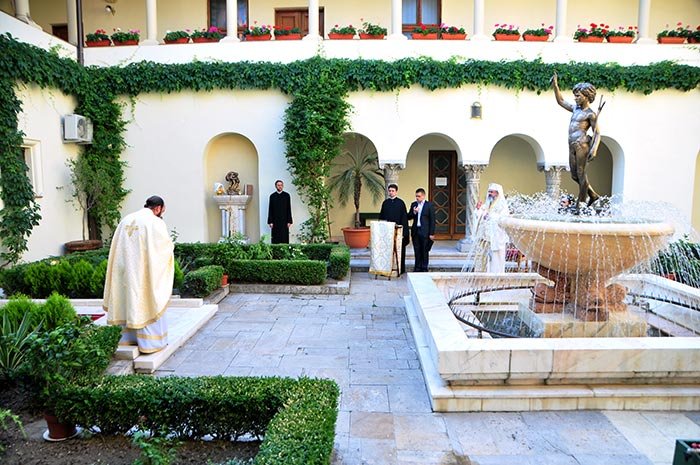 Dincolo de rang, importantă este demnitatea fiecărui om 107095