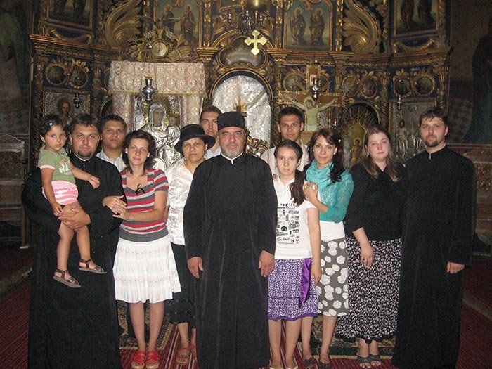 Să-l ajutăm pe părintele Florariu să se facă bine! 107166