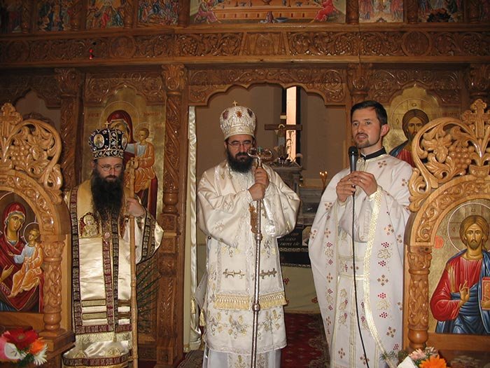 Biserica întronizării din Episcopia Italiei 107252