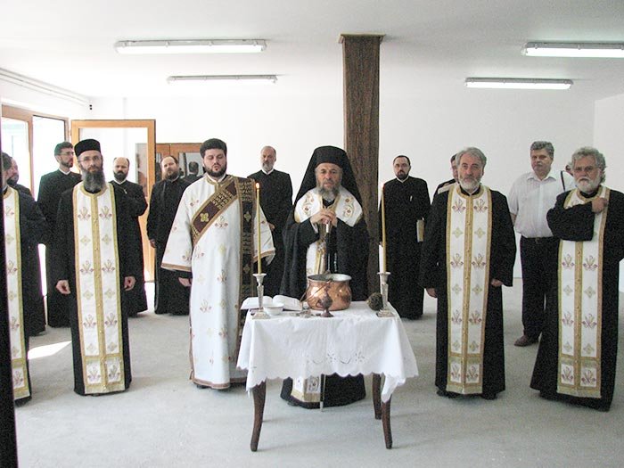 A fost sfinţită tipografia „Candela Cuvântului“ din Galaţi 107263