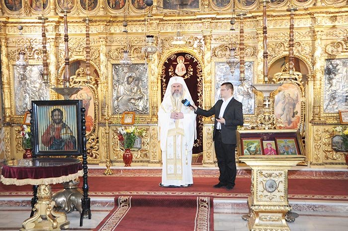 „Iubirea milostivă nu aşteaptă să fie rugată“ 107262