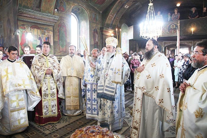 Pomenirea părintelui Teofil Ţintea 107302