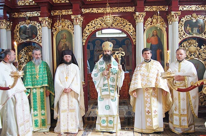 Slujire arhierească în Parohia Alioş 107298
