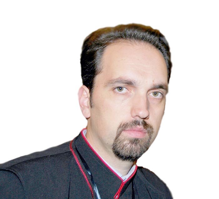 Răspunsuri duhovniceşti: Cântarea în comun implică mai profund pe credincioşi în rugăciune 107318