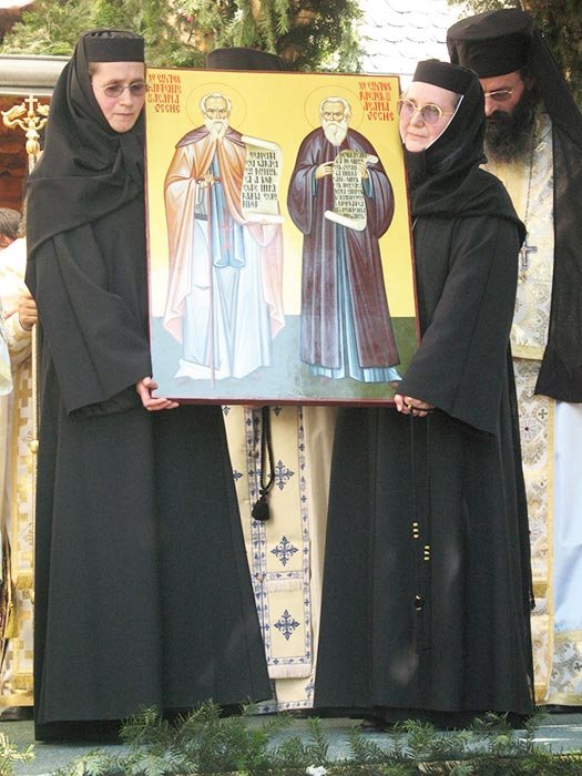 Sfinţii Rafail şi Partenie, sărbătoriţi la Schitul Agapia Veche din Neamţ 107355