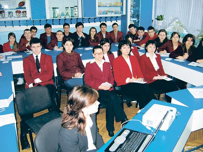 Cinci elevi ieşeni, în topul celor mai buni din ţară 107378