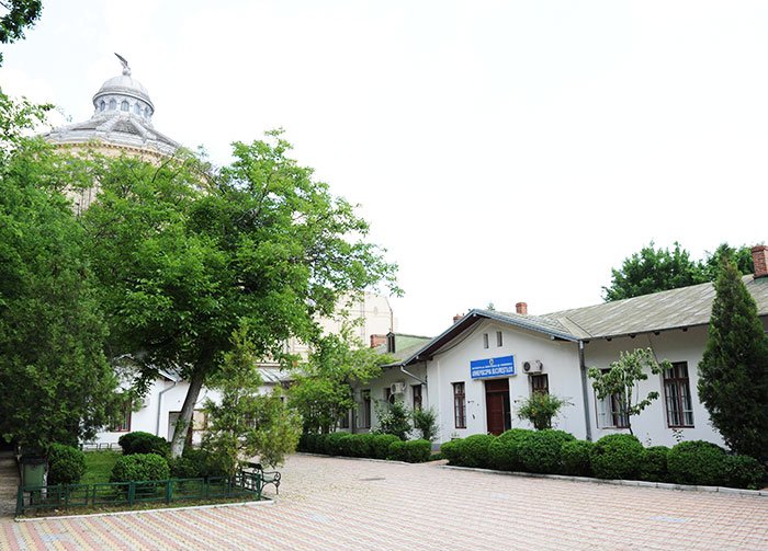 Examene pentru teologii din Arhiepiscopia Bucureştilor 107453