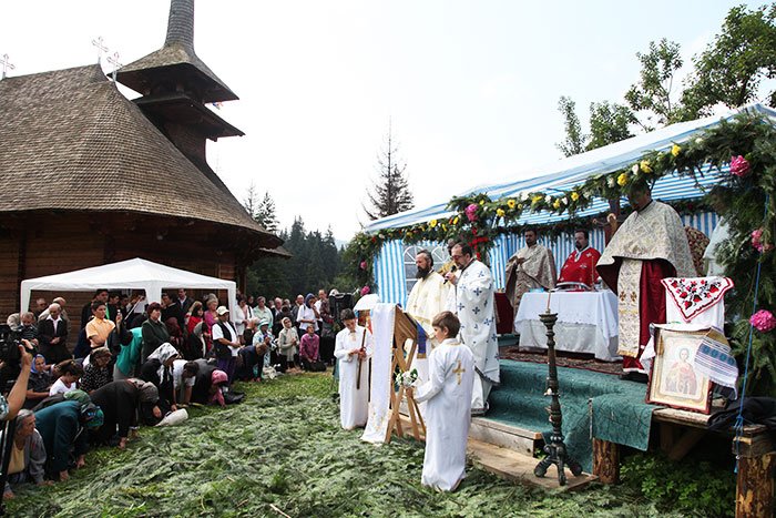 Hram la Parohia Timişul de Sus 107530