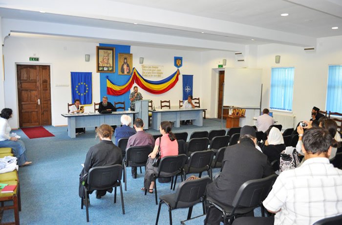 Dezbateri dedicate copiilor născuţi şi nenăscuţi 107545