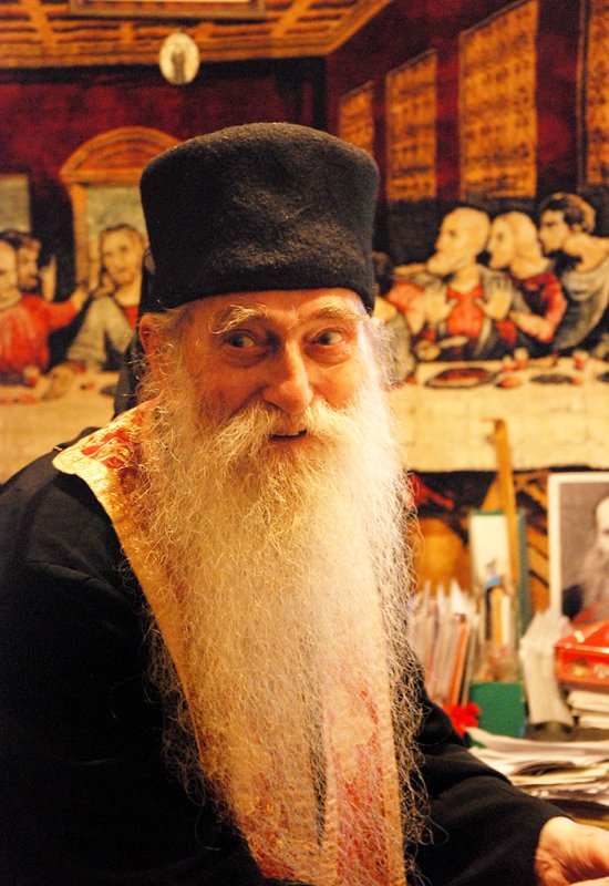 Un duhovnic al păcii în vremuri tulburi 107565