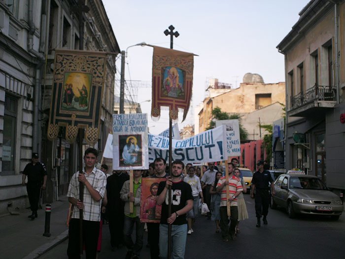 „Copiii sunt o cruce purtată cu bucurie“ 107683