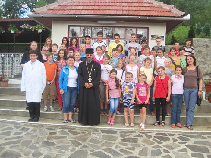 Tabără de creaţie în memoria mitropolitului Bartolomeu 107793