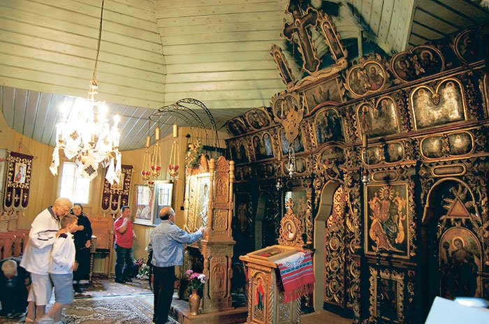 Ctitoria lui Petru Rareş de pe Muntele Rarău, în straie de sărbătoare 107853