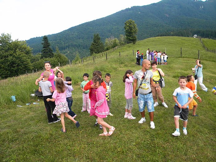O săptămână în tabără la Durău, prilej de regăsire a copilăriei pierdute 107936