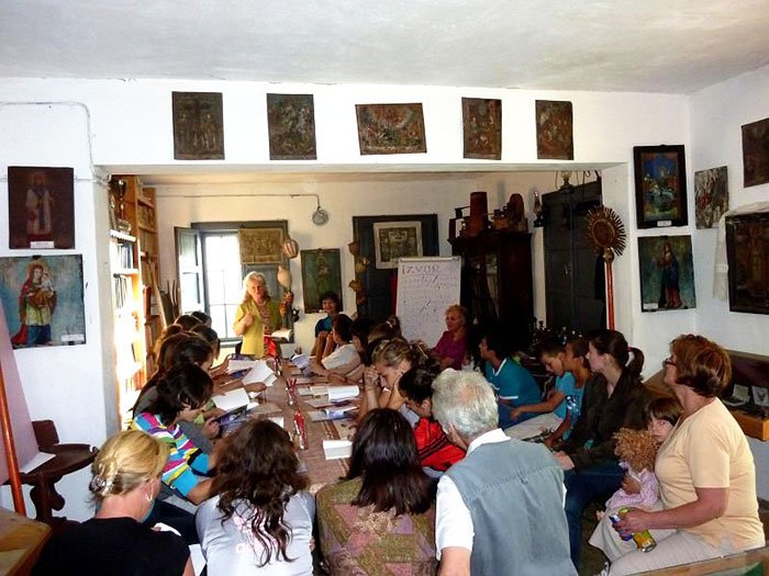 Şcoală de vară în Parohia mehedinţeană Eşelniţa 107964