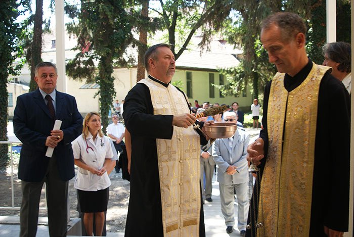 Slujbă de sfinţire la Spitalul Municipal din Lugoj 107967
