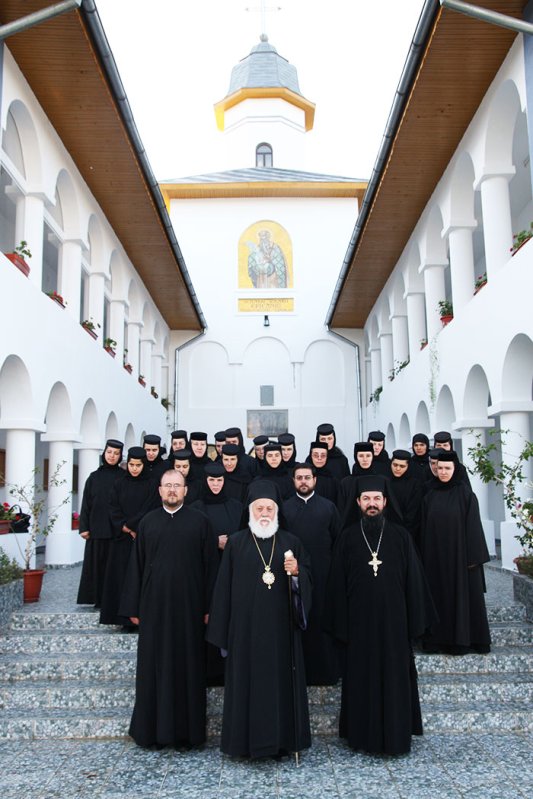 Cursuri pentru maici şi cântăreţi bisericeşti 108027