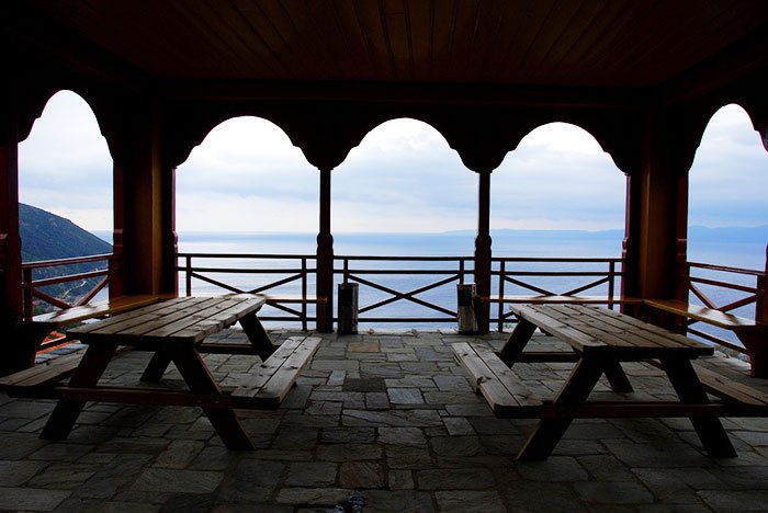 Politica lui Dumnezeu 108034