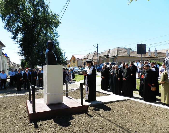 IPS Irineu la sărbătoarea Cutului 108043