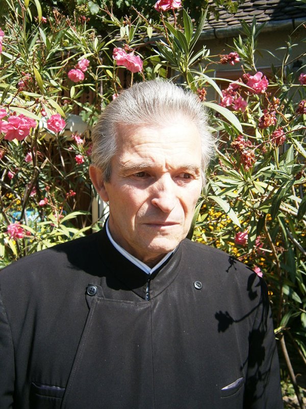 Răspunsuri duhovniceşti: Tradiţiile populare şi credinţa strămoşească 108060