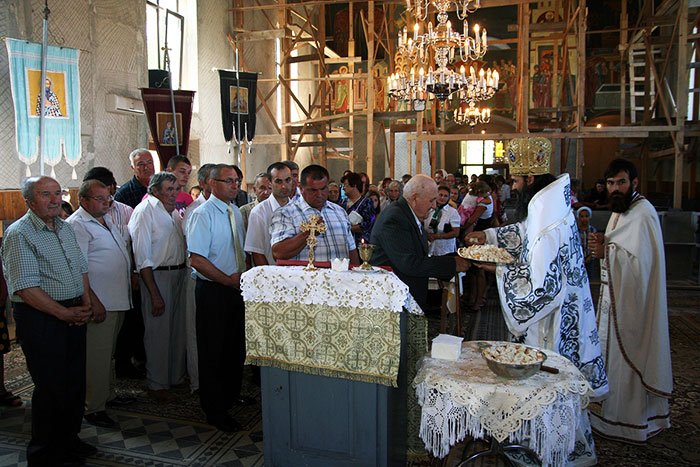 Vizită pastorală în Parohia Ianova, judeţul Timiş 108050