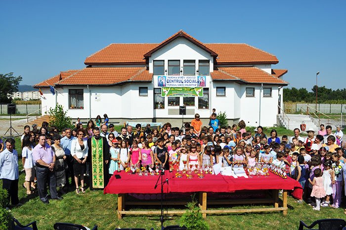 200 de copii la Tabăra de creaţie „Aripi de înger“ 108143