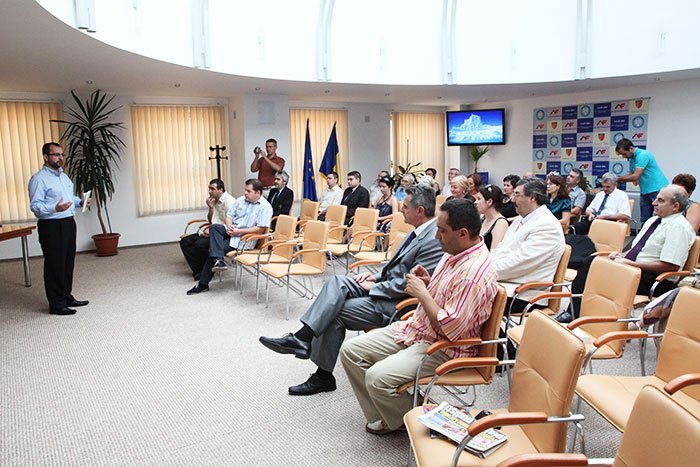 O carte creştină lansată într-un mediu laic 108125