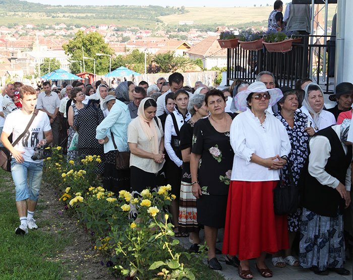 Slujiri arhiereşti în Duminica a XI-a după Rusalii 108136