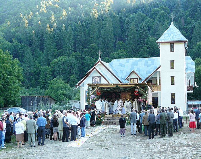 Binecuvântarea casei sociale şi a clopotniţei de la Uda-Tătăruşi 108233
