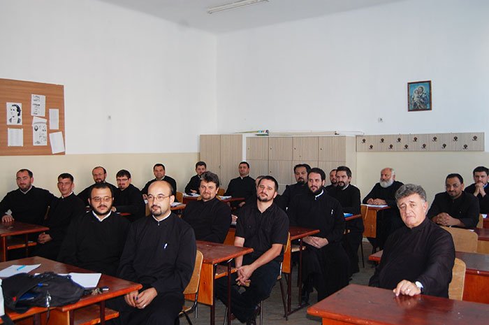 Cursuri pentru obţinerea gradelor profesionale 108256