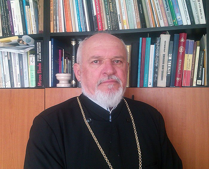 Răspunsuri duhovniceşti: Preotul trebuie să fie şi un bun gospodar 108247