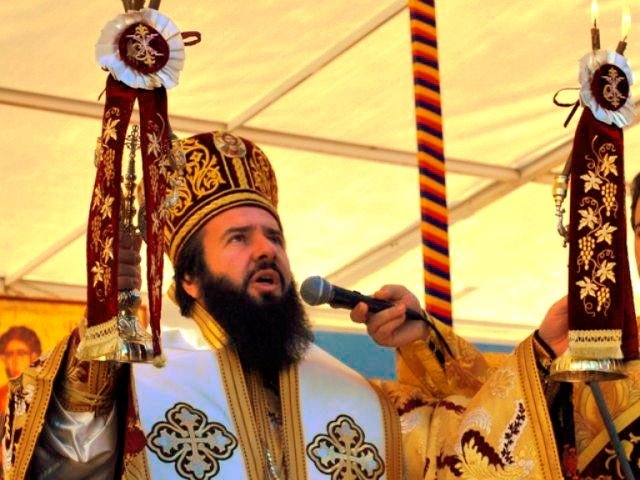 Slujiri chiriarhale în Duminica a XII-a după Rusalii 108304