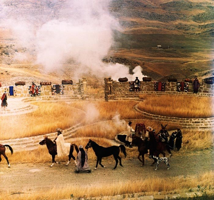 O legendă caucaziană a Meşterului Manole 108358