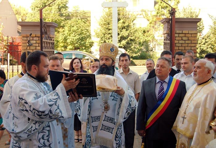 Zi de aleasă bucurie la Sânnicolau Mare 108364
