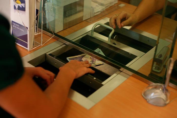 Mai multe informaţii pentru clienţii băncilor 108387