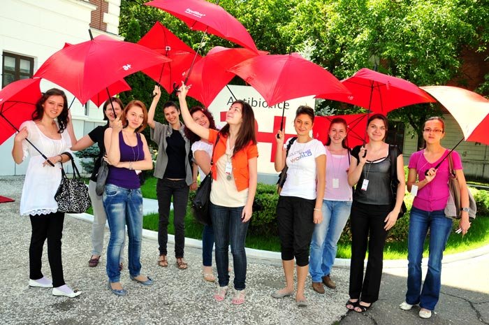 „Antibiotice” pregăteşte studenţi pentru o carieră în industria farmaceutică 108448