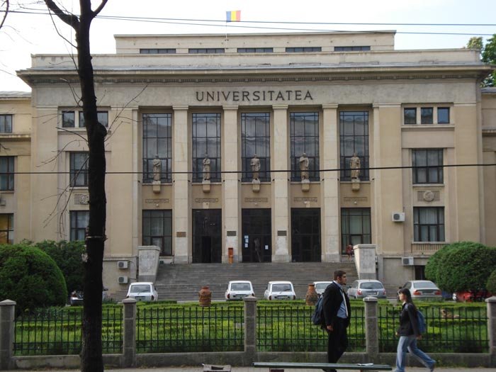 Cele mai multe locuri la master în universităţile de cercetare avansată 108415