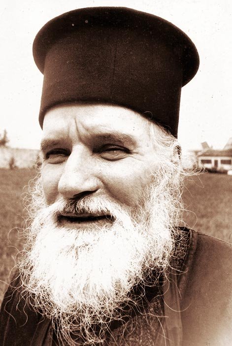 Părintele Teofan Merlă, un ales păstor de suflete 108433