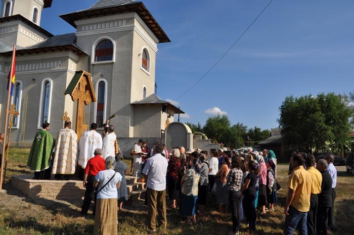 Troiţă în cinstea eroilor, în parohia Breazu 108431