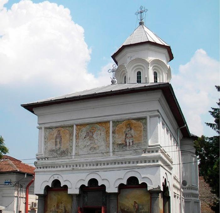 Activităţi culturale pentru tinerii craioveni 108480