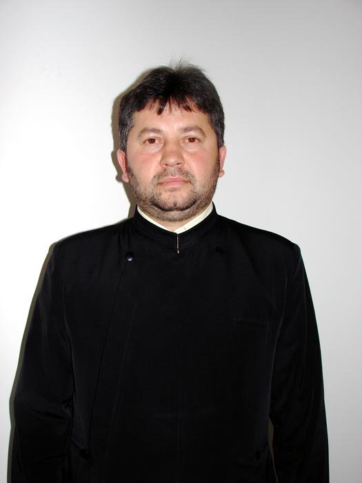 Răspunsuri duhovniceşti: Liturghia se împlineşte prin Sfânta Împărtăşanie 108476