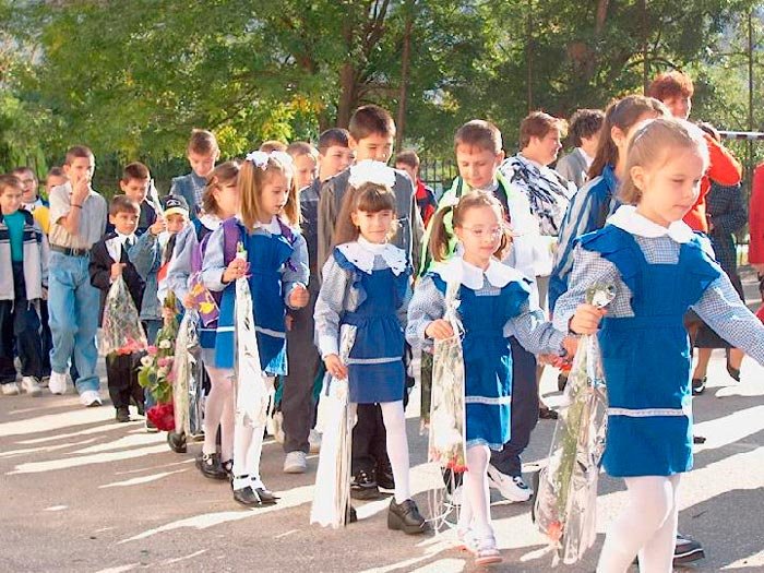 Începutul de an şcolar - prilej de bucurie, dar şi de reflecţie 108537