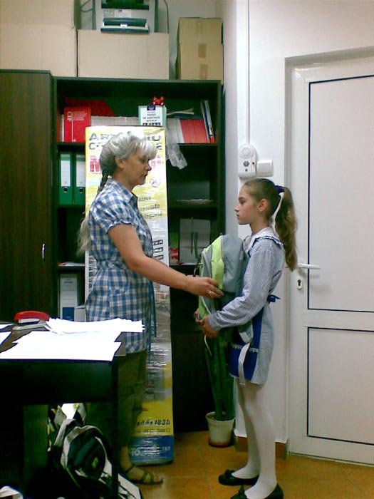 Rechizite pentru copiii nevoiaşi oferite de Episcopia Sloboziei şi Călăraşilor 108600