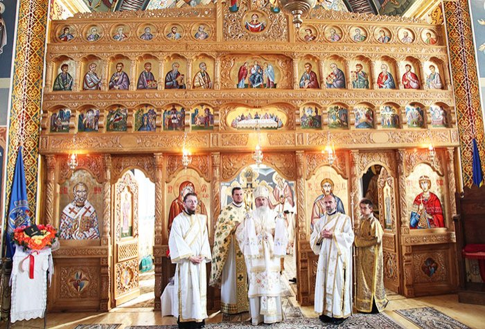 Biserica din Părău a fost târnosită 108851