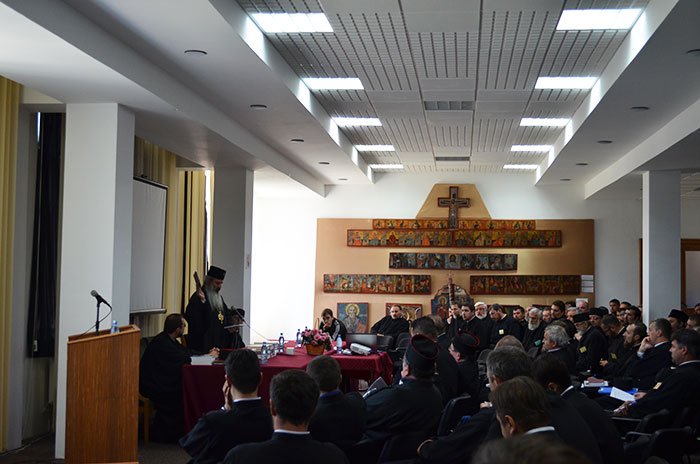 „Căsătoria este instituţia în care Dumnezeu a intervenit încă de la facerea lumii“ 108869