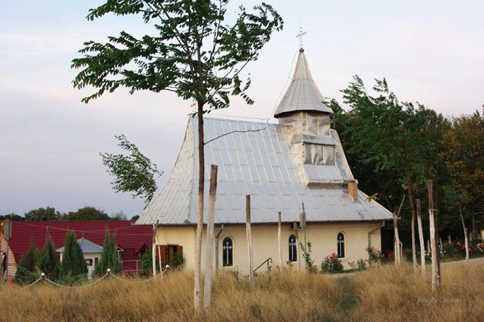 Mănăstiri sub „Acoperământul Maicii Domnului“ 108921